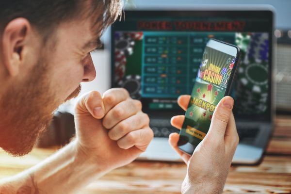bandar99 slot live-dealer blackjack table displayed on mobile phone screen